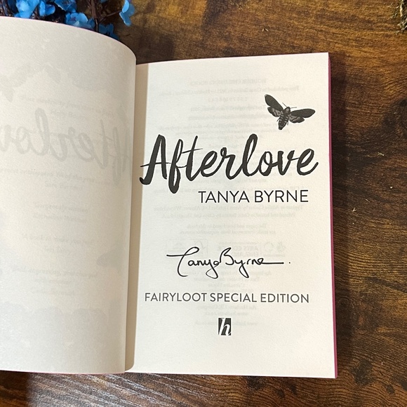 FairyLoot Exclusive Afterlife by Tanya Bryce - Picture 5 of 5